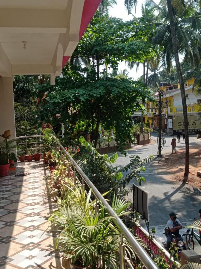 Jerone'S Home Stay Majorda Exterior foto